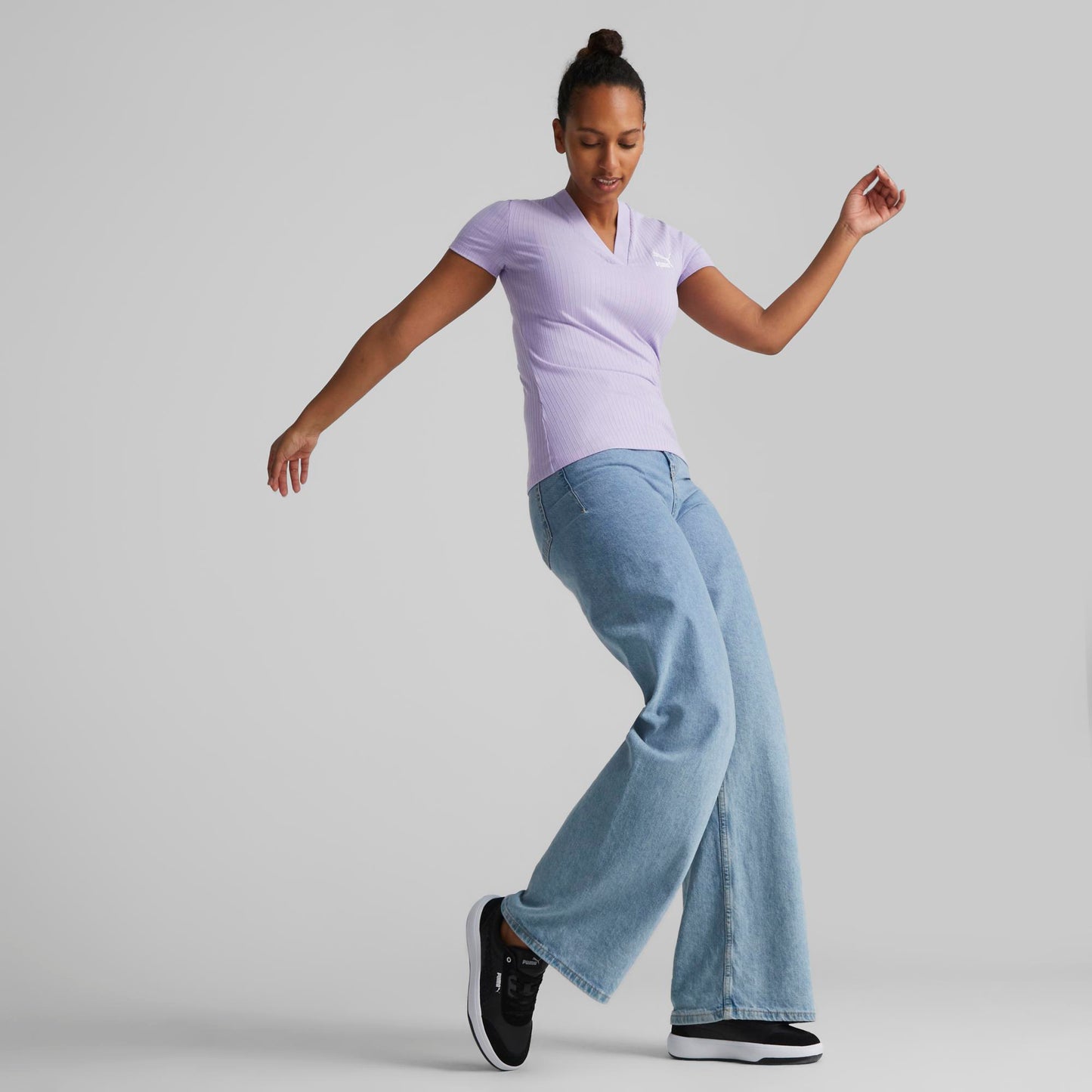 CLASSICS RIBBED V-NECK TEE (Vivid Violet)