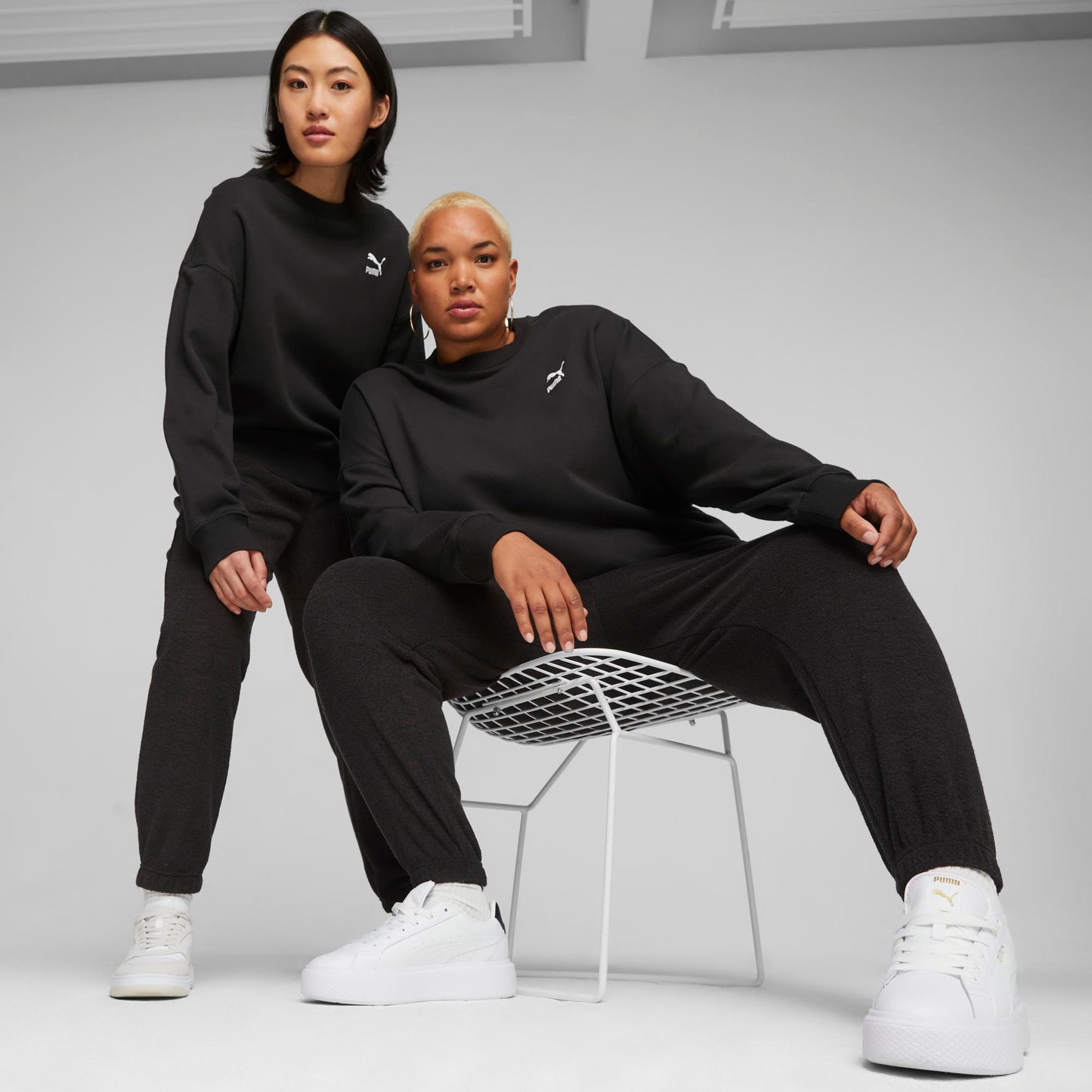 CLASSICS OVERSIZED CREW TR (PUMA Black)