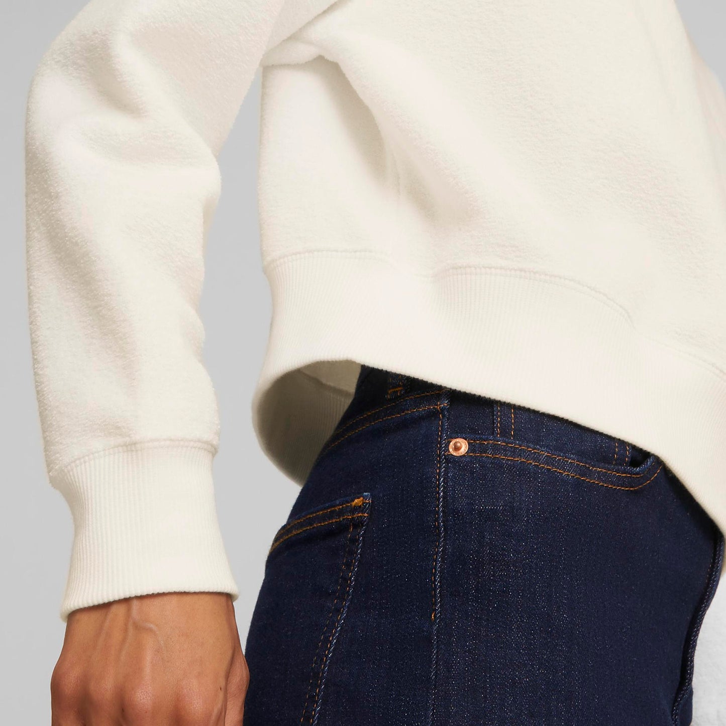 CLASSICS FLEECE CREW (Frosted Ivory)