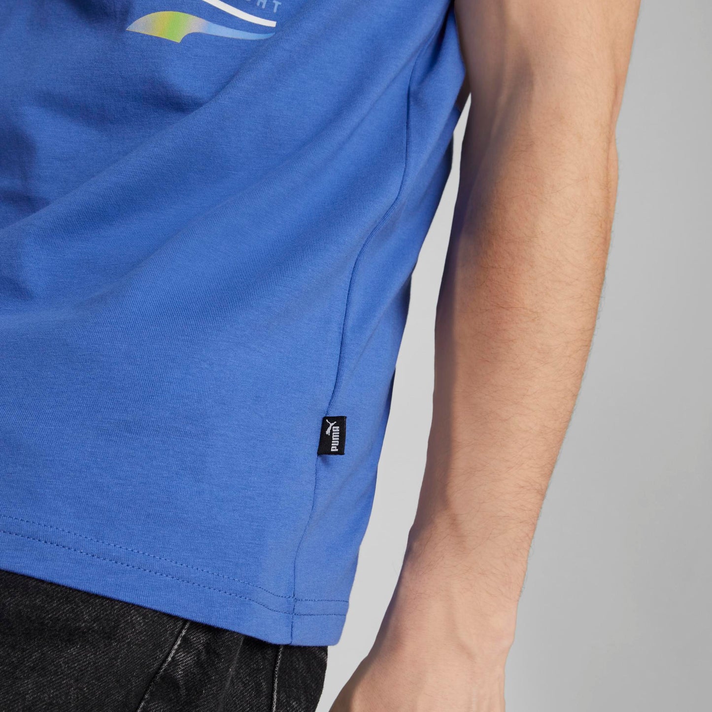 GRAPHICS MULTICOLOR TEE (Royal Sapphire)