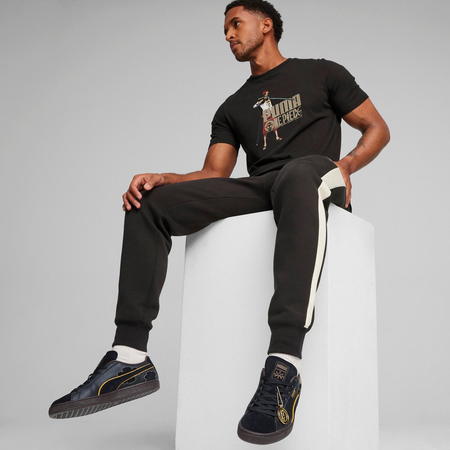 PUMA X ONE PIECE GRAPHIC TEE (PUMA Black)