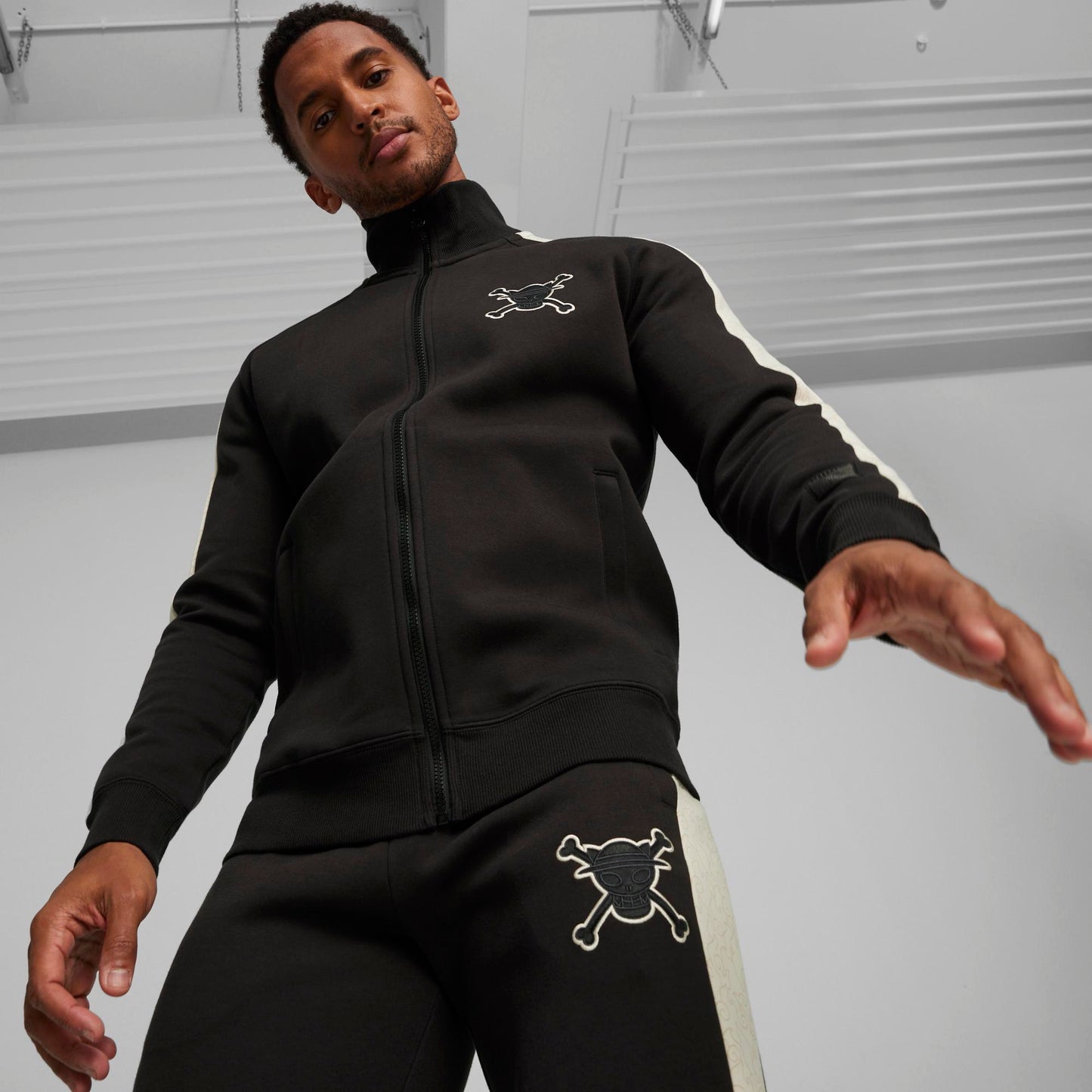 PUMA X ONE PIECE T7 JACKET (PUMA Black)